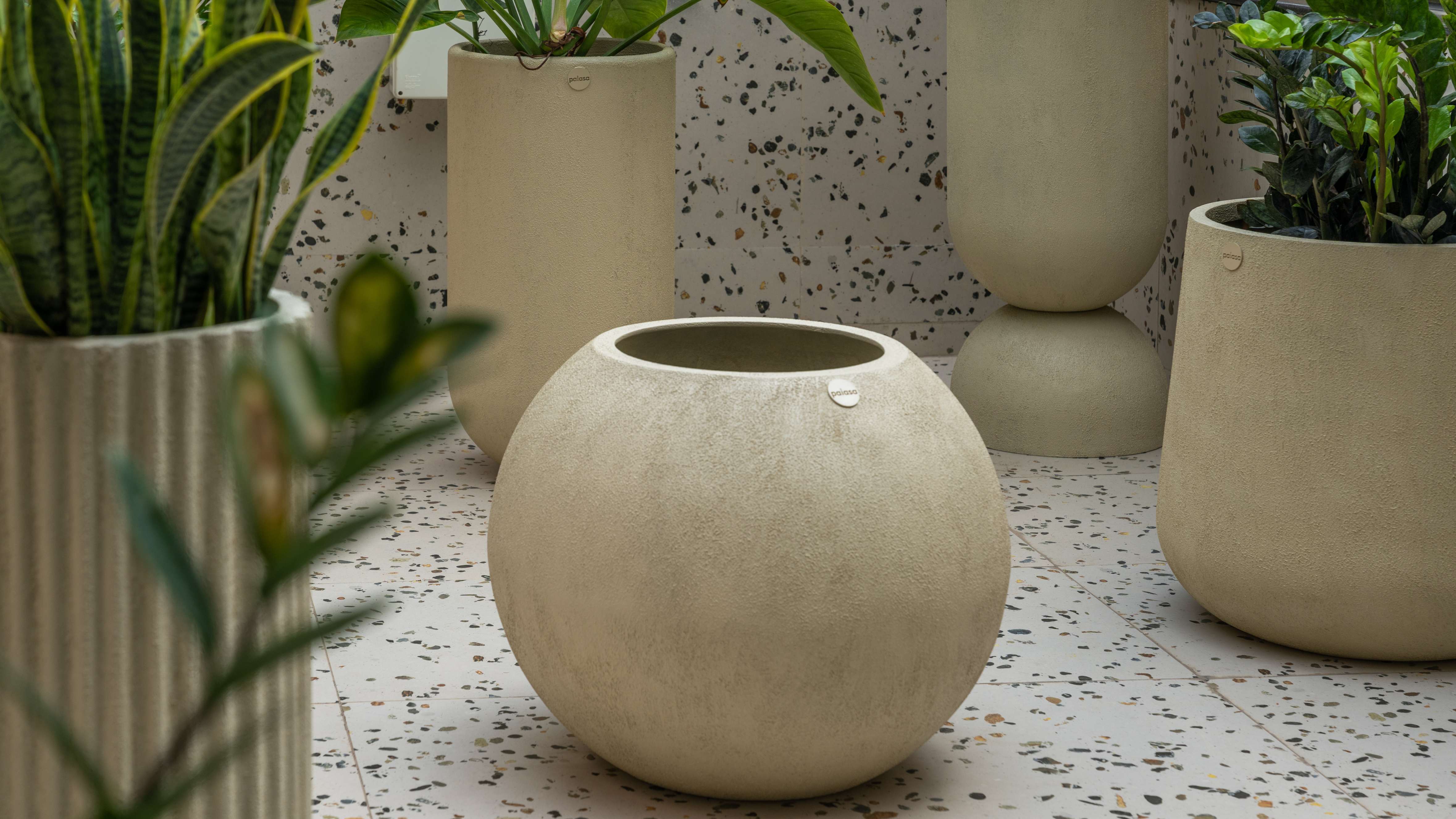 Handmade indore ceramic pot set of 2 outlet